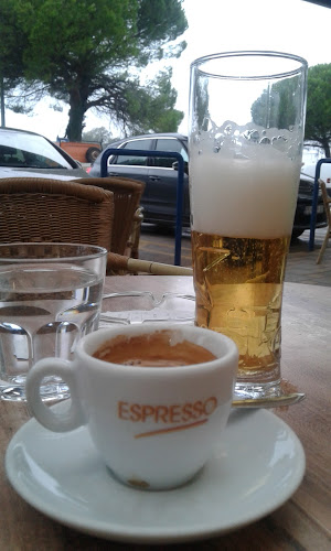 Caffe bar Centar caffe - Gastronomija i ugostiteljstvo