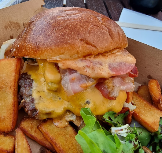 Food Bar Guloso - Gastronomija i ugostiteljstvo