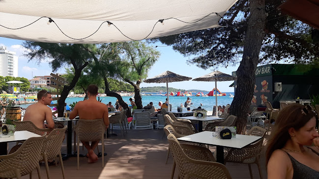 Opinii despre Beach Bar Kaktus în Vodice - Gastronomija i ugostiteljstvo