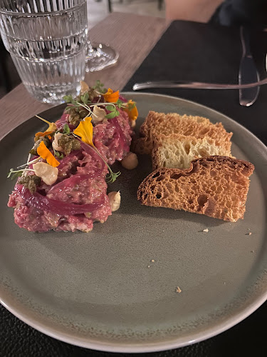 Ignis Korčula - Gastronomija i ugostiteljstvo