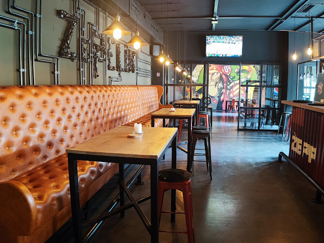 Comentarii opinii despre Zeppelin