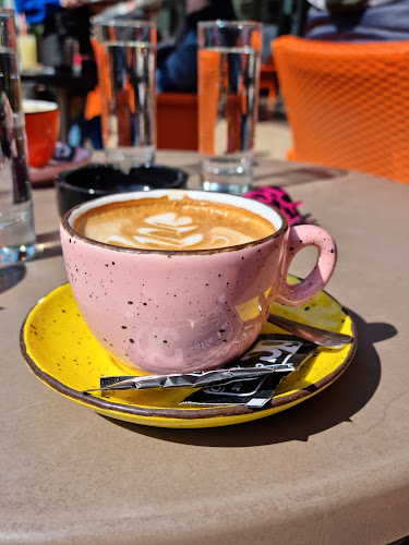 Opinii despre Caffe bar Dc în Zagreb - Gastronomija i ugostiteljstvo