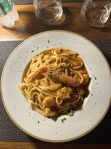 Opinii despre Restaurant 2Ribara în Zadar - Gastronomija i ugostiteljstvo