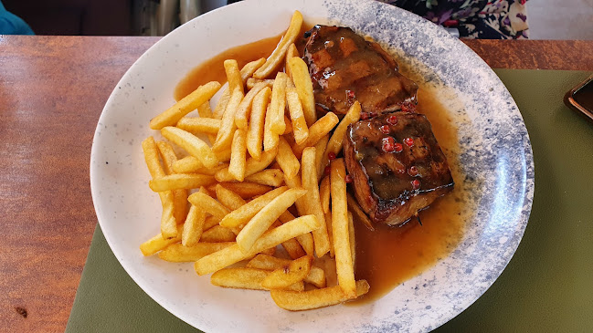 Podluka 15, 21320, Baška Voda