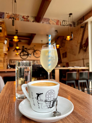 Comentarii opinii despre Brooklyn, Caffe Bar