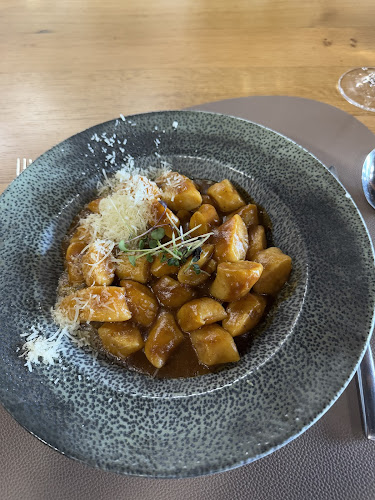 Ul. Ovčara 3, 31431, Čepin