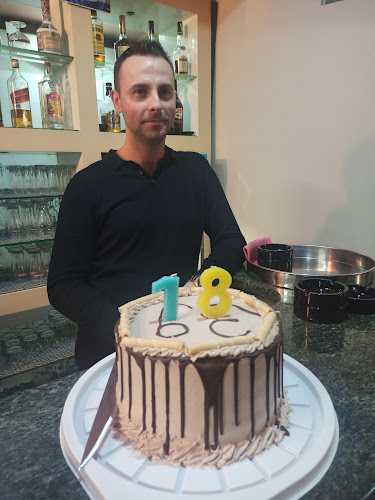 Opinii despre Caffe Bar Upitnik în Zagreb - Gastronomija i ugostiteljstvo