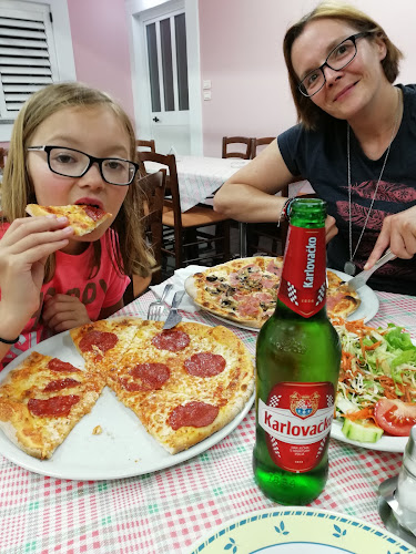 Opinii despre Restaurant & Gelateria Valentino în Premantura - Gastronomija i ugostiteljstvo