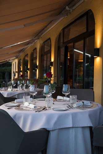 Opinii despre Marina Restaurant Novigrad în Novigrad - Gastronomija i ugostiteljstvo