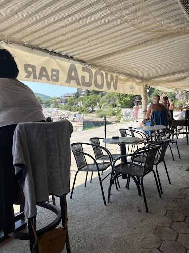 Opinii despre Caffe Bar Kupari în Kupari - Gastronomija i ugostiteljstvo