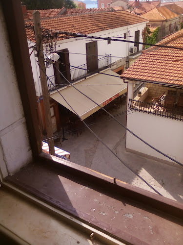 Comentarii opinii despre Cafe Bar Red Nose