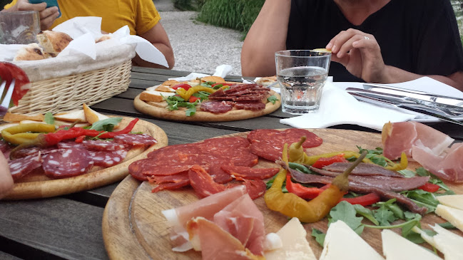 Jezerska ul. 6, 10437, Rakitje