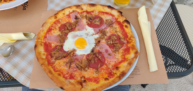 Riva 17, 21400, Supetar