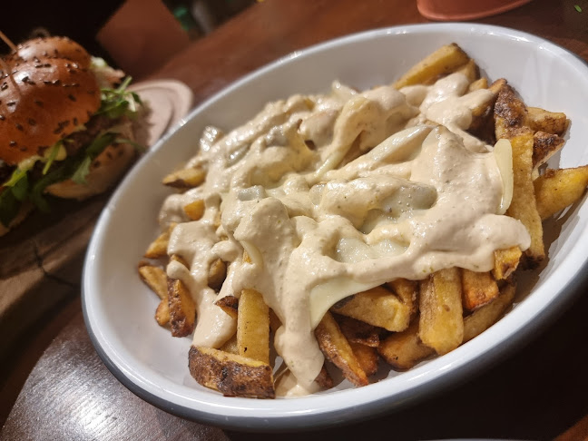 Ul. Josipa Jovića 93, 21000, Split