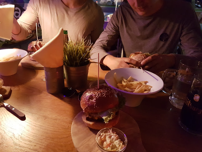 Comentarii opinii despre Burger & Co.