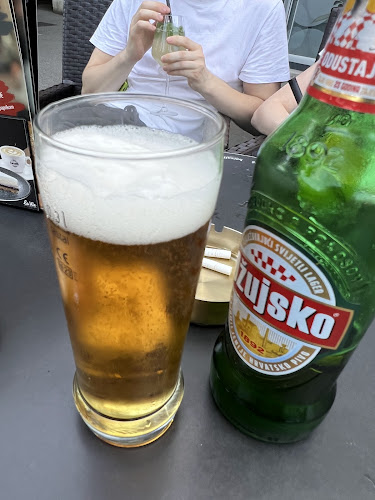 Opinii despre Vivas Bar Rudeš în Zagreb - Gastronomija i ugostiteljstvo