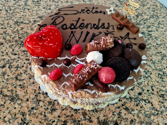 Slastičarna Plavi 9 - Karlobag