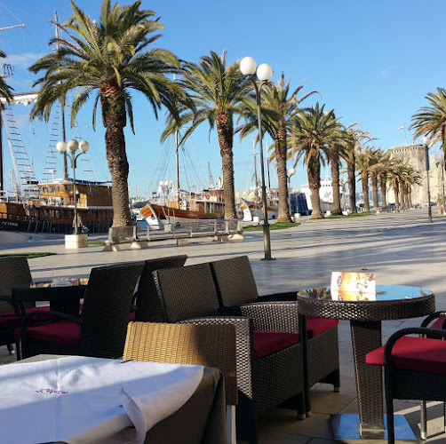 Restoran pizzeria Amfora Trogir