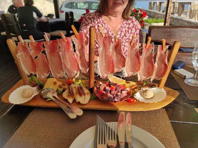 Opinii despre Restaurant "Stari kapetan" în Orebić - Gastronomija i ugostiteljstvo