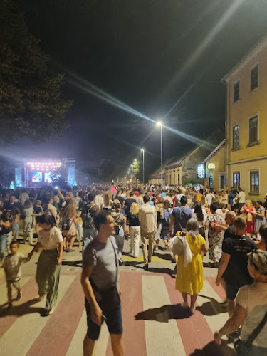 Opinii despre Caffe bar Cool în Varaždin - Gastronomija i ugostiteljstvo