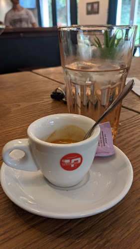 Caffe bar Mars & Beer Garden na Marsu - Gastronomija i ugostiteljstvo