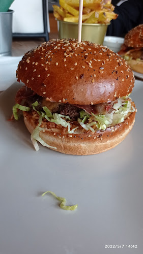 Opinii despre Burger Hub în Zagreb - Gastronomija i ugostiteljstvo