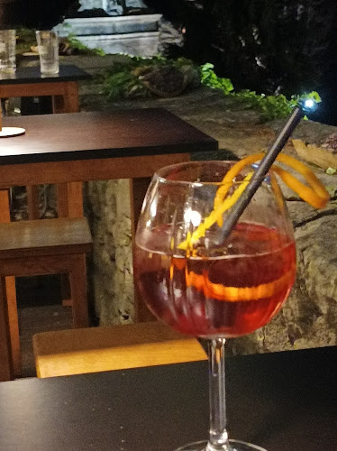 Caffe Wine & Food Bistro Melody - Gastronomija i ugostiteljstvo