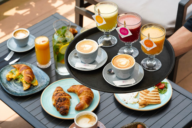 Hugo’s Bar - Gastronomija i ugostiteljstvo