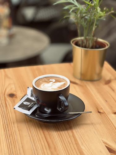 Comentarii opinii despre Public Bar