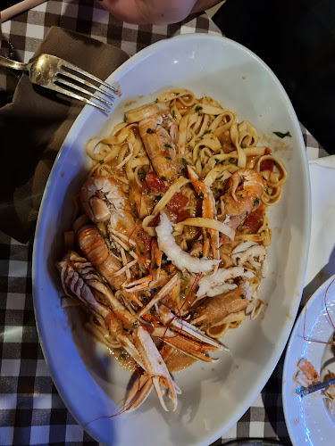 Comentarii opinii despre Tri Palme