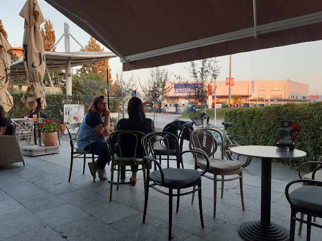 Caffe bar Living Room Hoto - Gastronomija i ugostiteljstvo