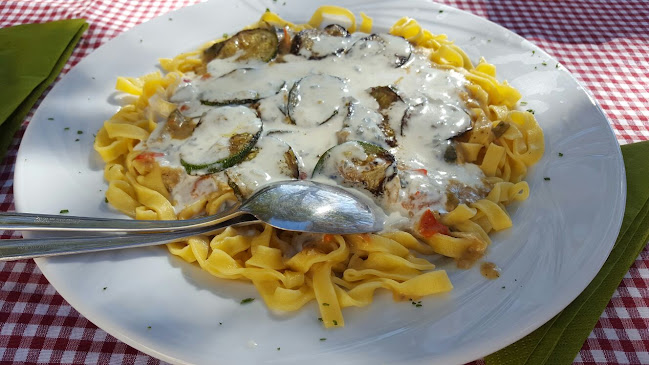 Konoba Oprtalj - Gastronomija i ugostiteljstvo