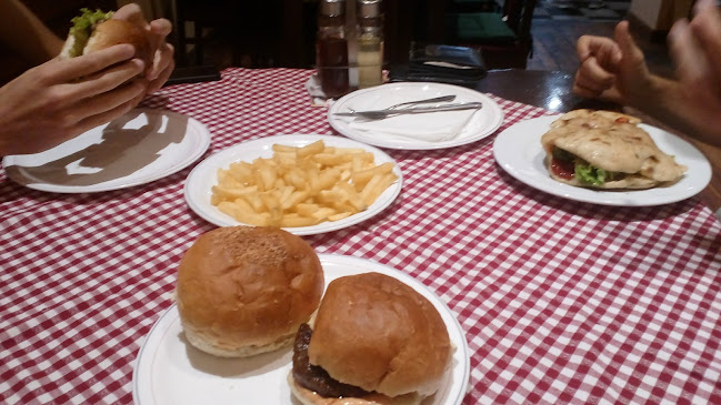 Pečenjara Braća Palić - Gastronomija i ugostiteljstvo