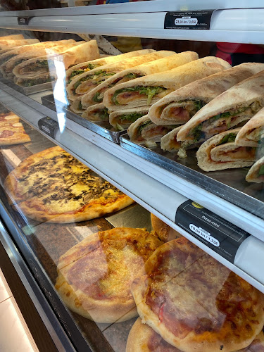 Pekarna Dalmatinka - Gastronomija i ugostiteljstvo