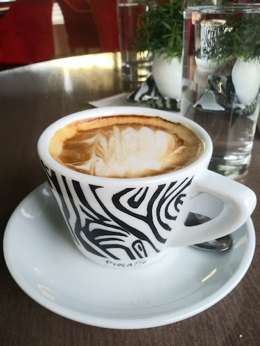 Opinii despre Caffe bar Roma în Split - Gastronomija i ugostiteljstvo
