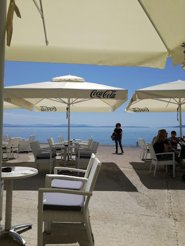 Comentarii opinii despre Coctel bar kremerko