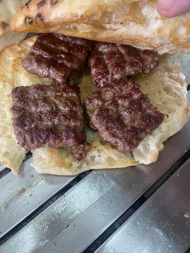 Pečenjarnica "Autobusni" - Gastronomija i ugostiteljstvo