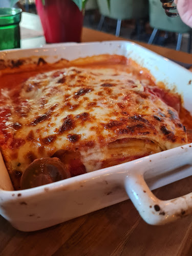 Ul. kralja Petra Svačića 16, 31000, Osijek