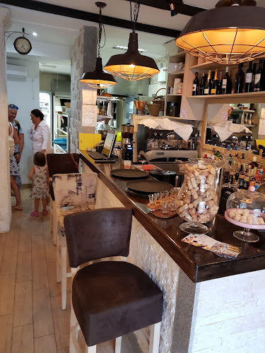 Ul. Put Briga 10, 22202, Primošten