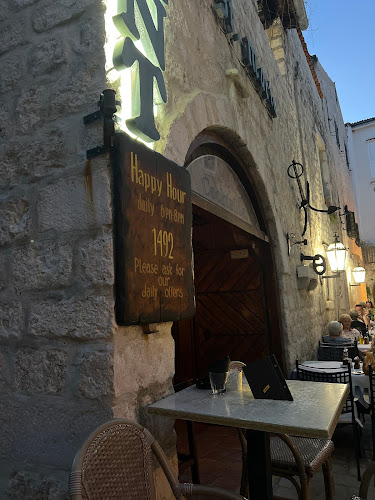 Coctail bar 1492 - Gastronomija i ugostiteljstvo