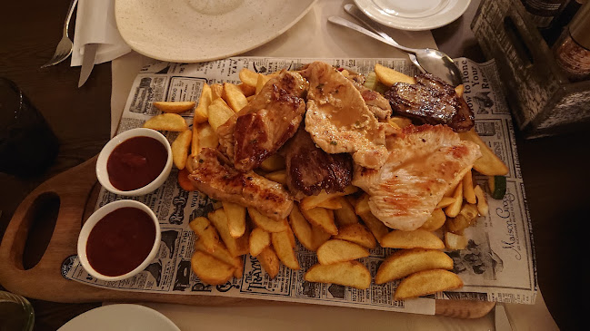 Half 8 Restaurant, Novigrad - Novigrad