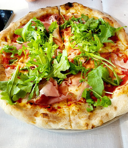 Opinii despre Lungomare în Novigrad - Gastronomija i ugostiteljstvo