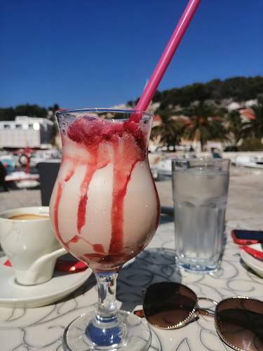 Comentarii opinii despre Slasticarnica Hvar