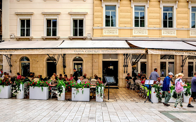 Central Kavana & Restaurant - Gastronomija i ugostiteljstvo