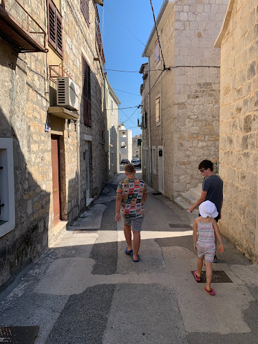 Opinii despre Pekara Finesa în Kaštel Sućurac - Gastronomija i ugostiteljstvo