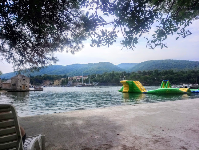 Bonj - Caffe Bar - Gastronomija i ugostiteljstvo