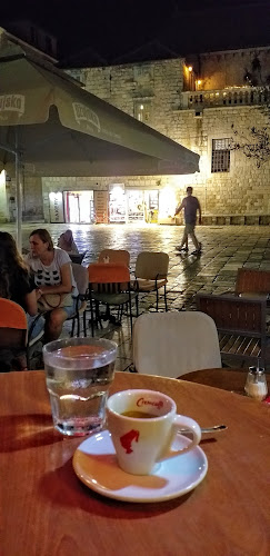 Opinii despre Loco Bar în Hvar - Gastronomija i ugostiteljstvo