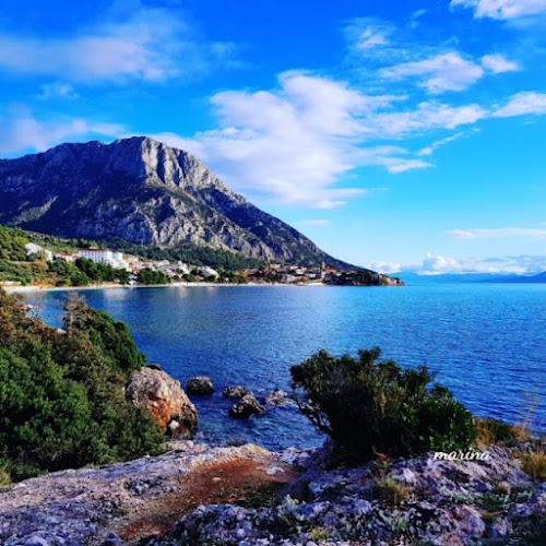 Jadranska 2, 21330, Gradac