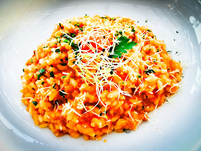 Opinii despre Restoran Na Tale radi do 23h kuhinja în Pag - Gastronomija i ugostiteljstvo