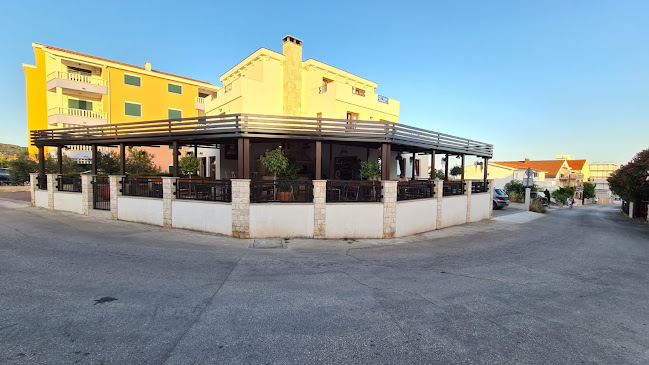 Konoba Okruk (Bistro Renata)